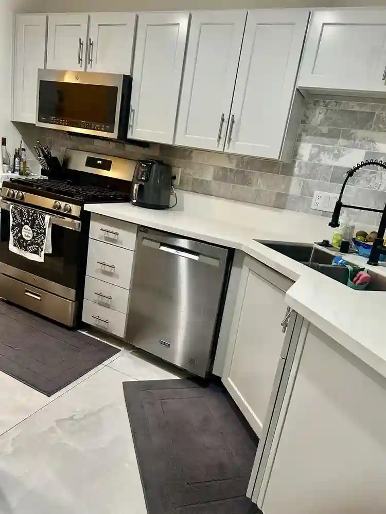 Private Room to rent - Female only!