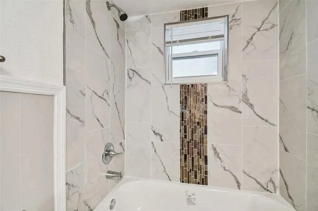 Beautiful room in Largo