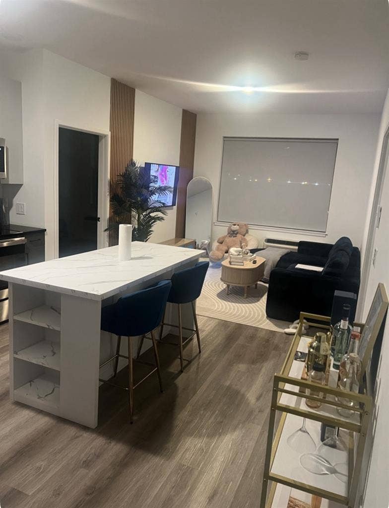 2 Rooms will be available Decemberr