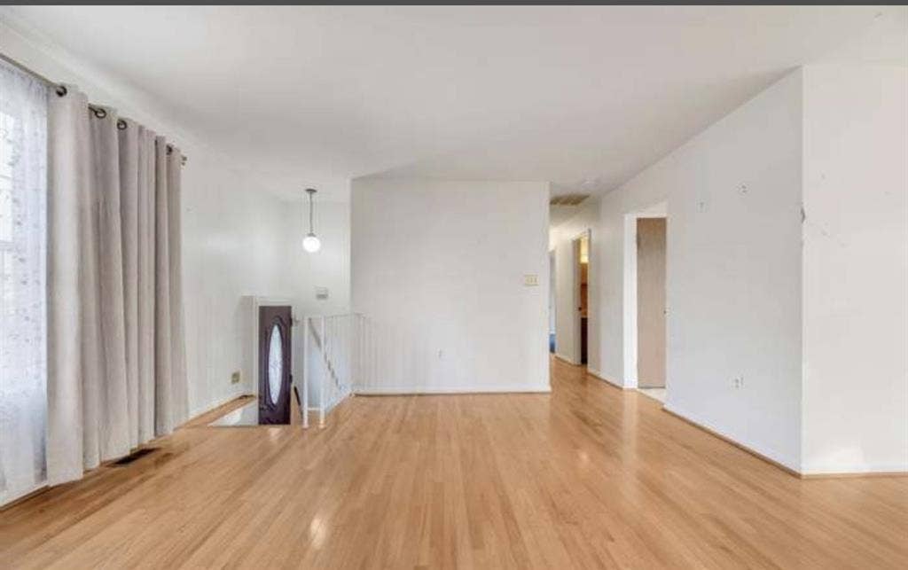 Room for rent in District heights