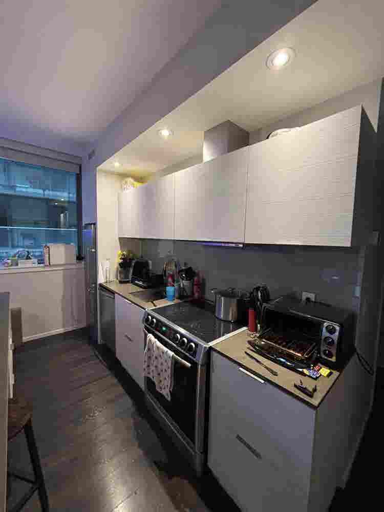 Room for rent in Downtown Toronto