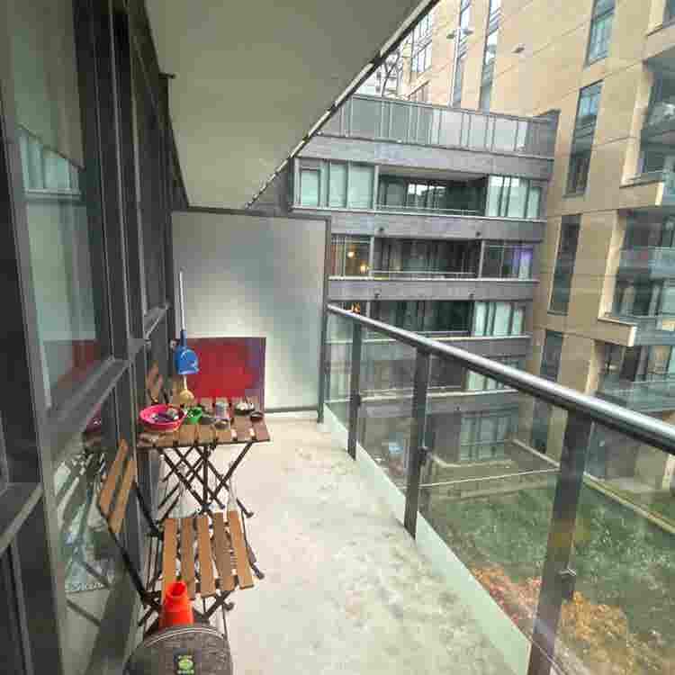 Room for rent in Downtown Toronto
