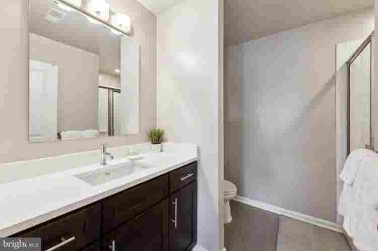 Modern Bath Condo for rent