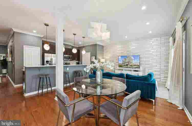 Modern Bath Condo for rent