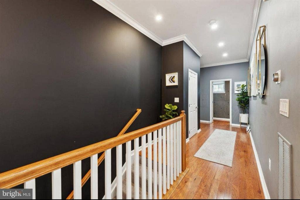 Modern  Bath Condo for rent