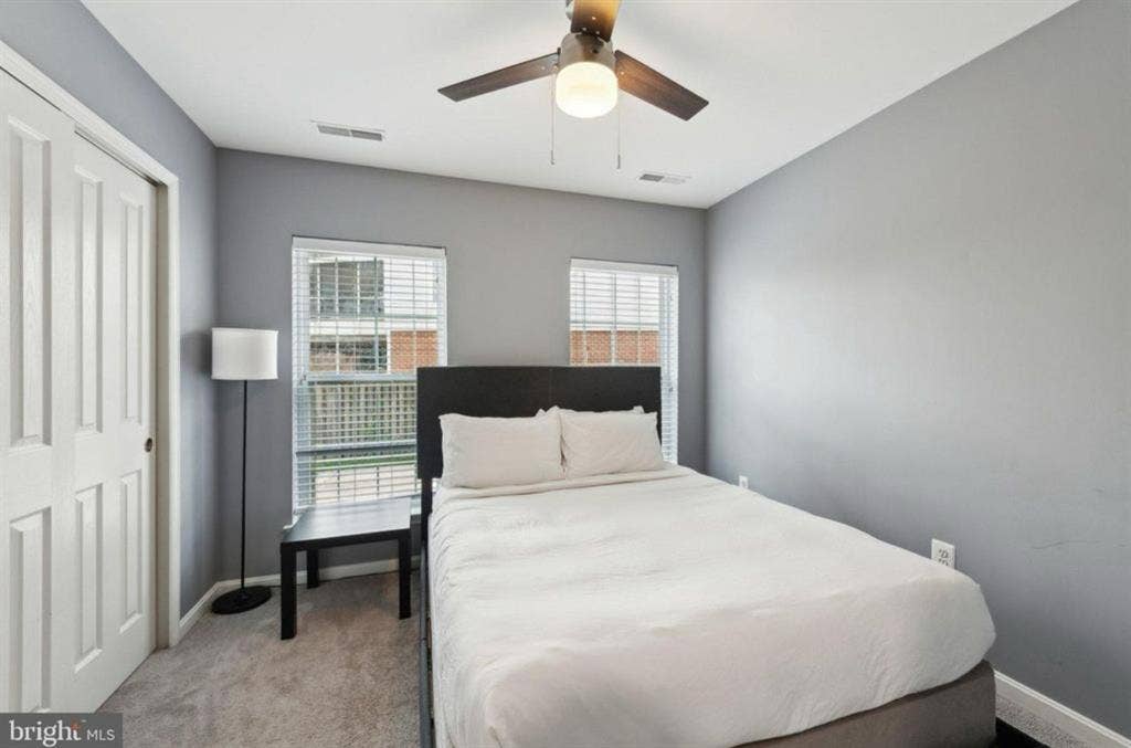 Modern  Bath Condo for rent