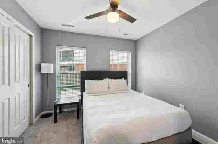 Modern Bath Condo for rent