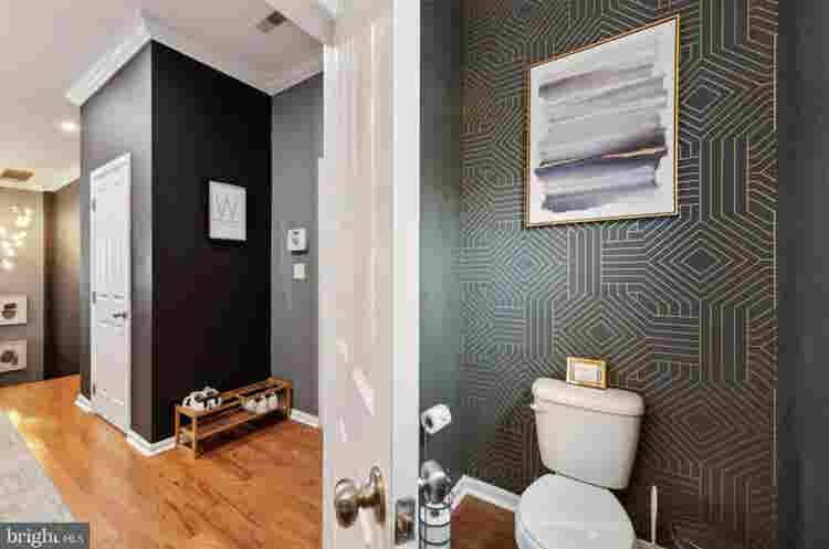 Modern Bath Condo for rent