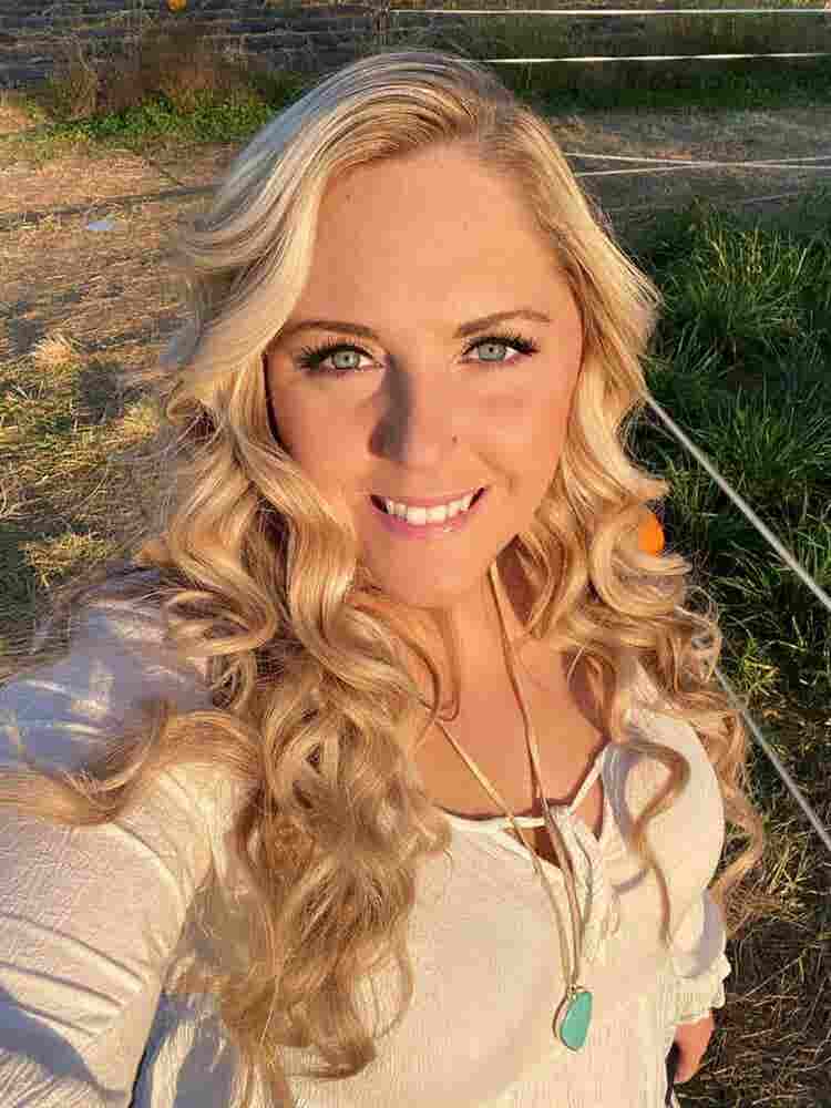 Looking for roommate to rent with