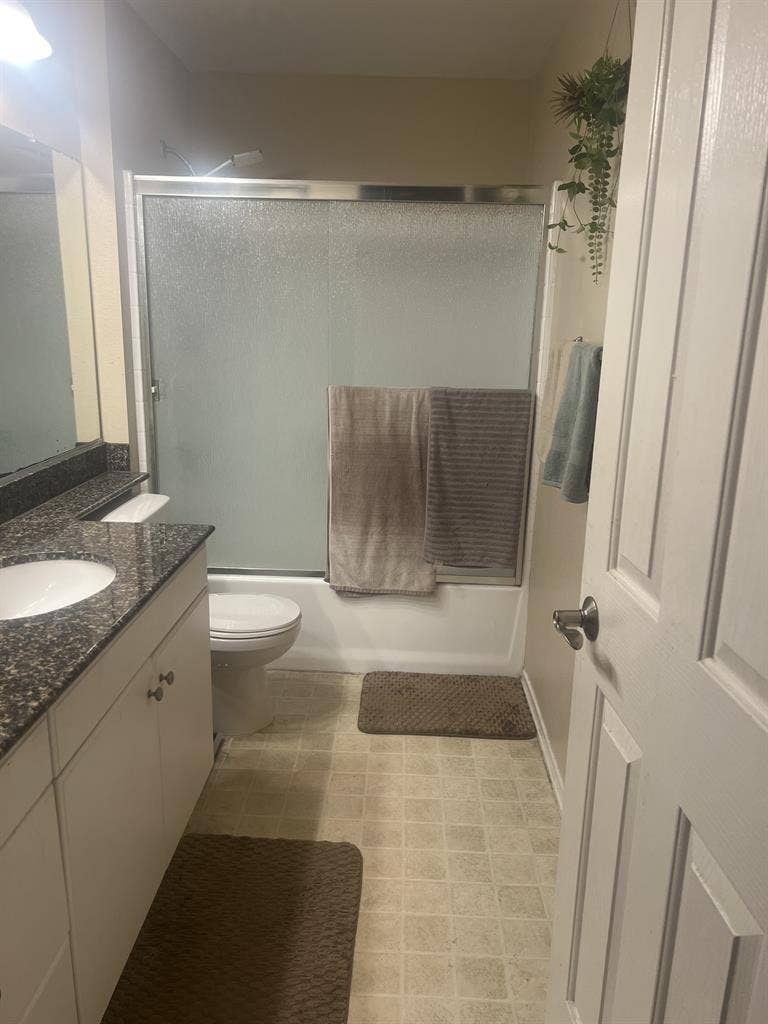 Room available in safe community