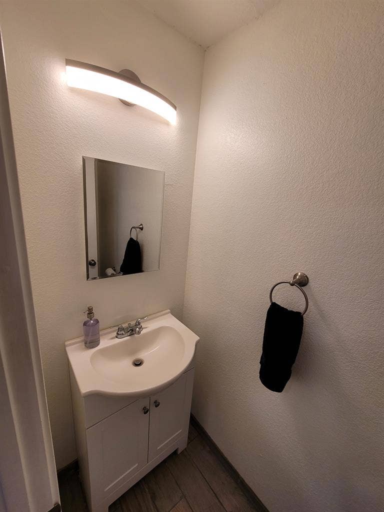 Room for Rent Near BAMC, HEB &amp; I