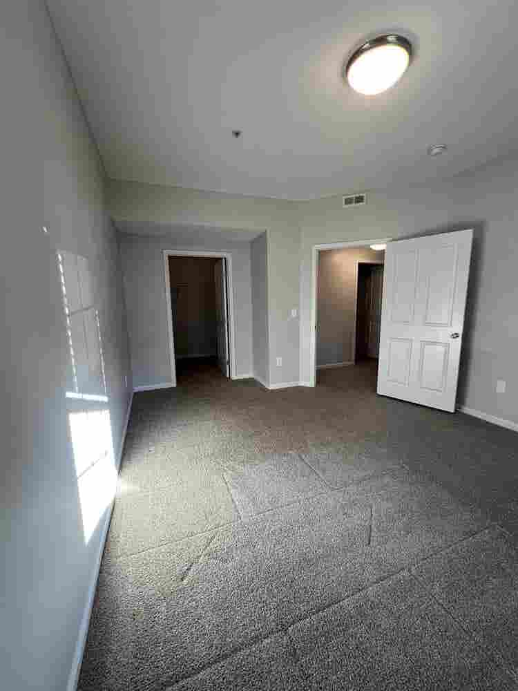 Lease Takeover - November RENT FREE