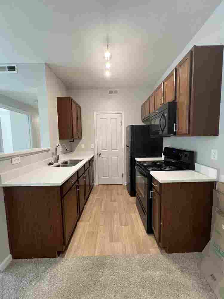 Lease Takeover - November RENT FREE