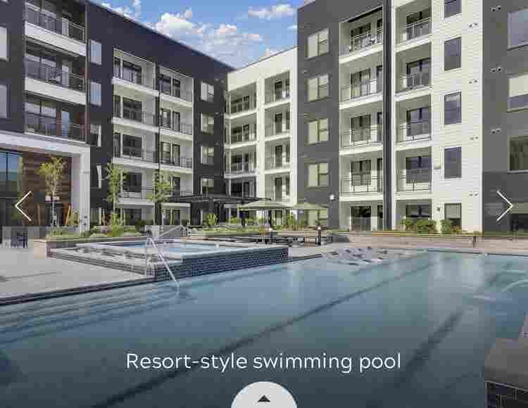 Pretty downtown apartment :)