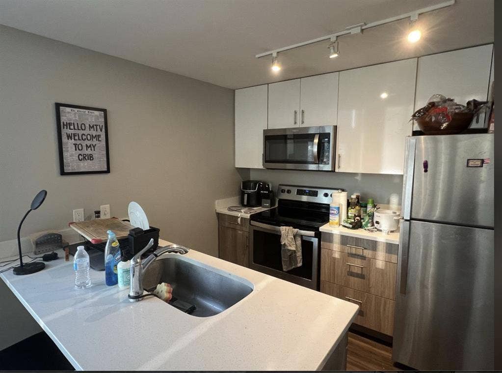 Looking to Sublease for Spring