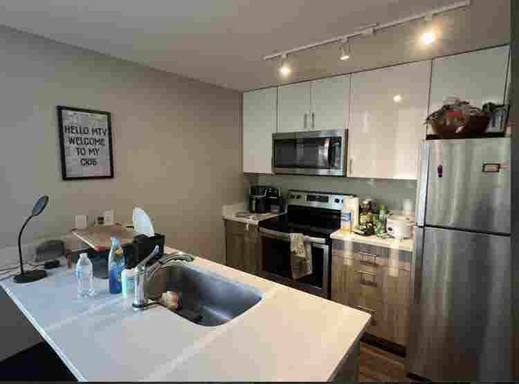 Looking to Sublease for Spring