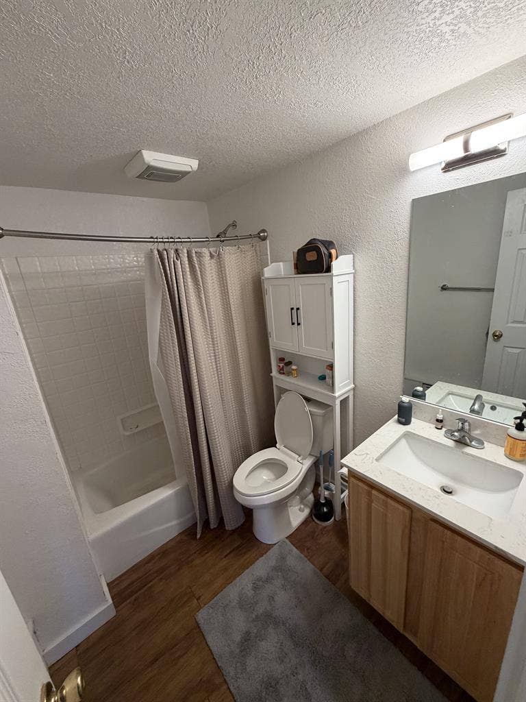 BOULDER HILL SPRING SUBLEASE