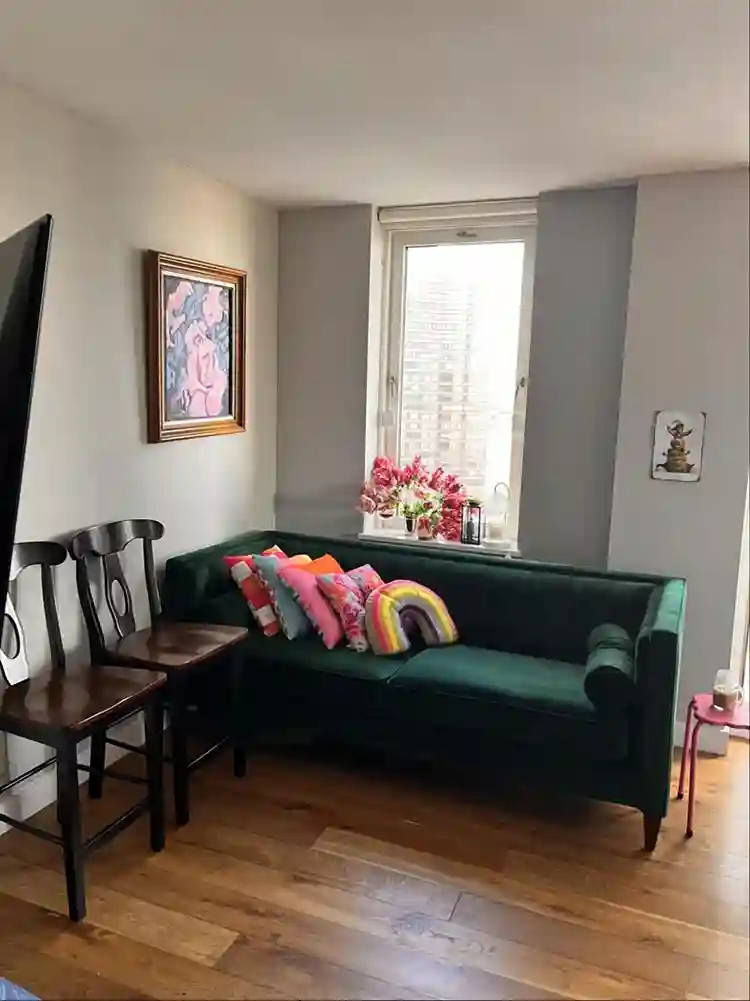 Room for sublet in luxury HK apt