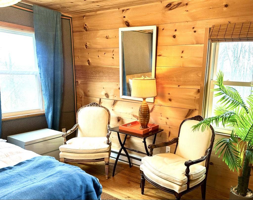 Furnished bedroom 6- Month rental.