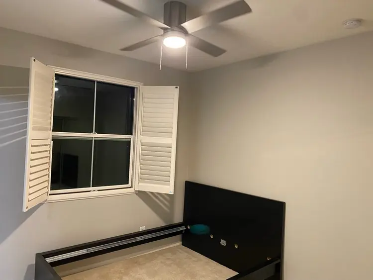 Private upstairs bed/bath & view