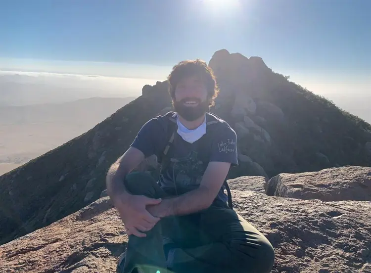 Looking for Roommate(s)