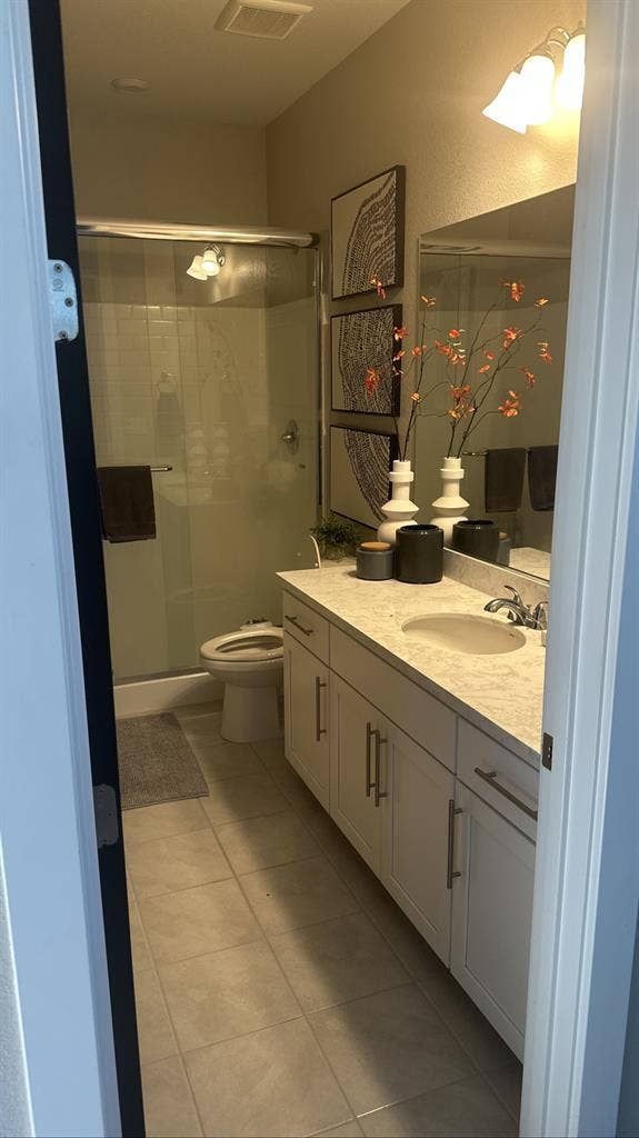 Furnished room for rent