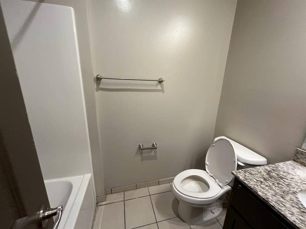 Lease Takeover｜Females Only