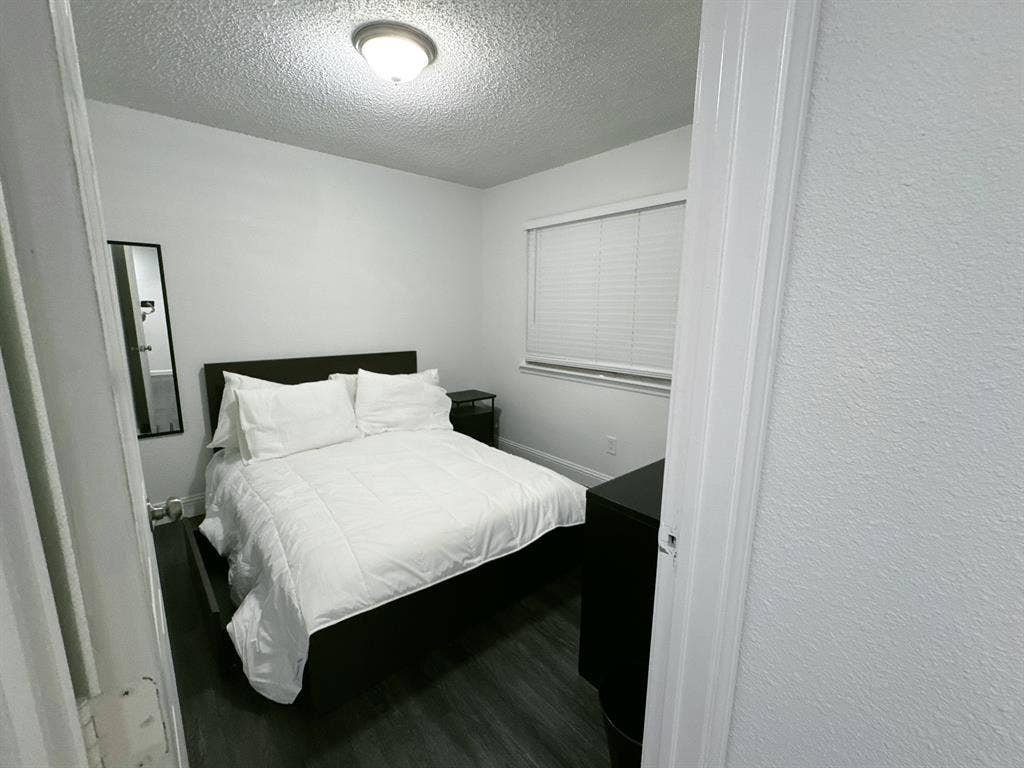 Co-Living Rooms For Rent