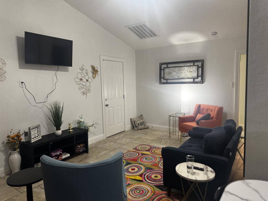 Co-Living Rooms For Rent
