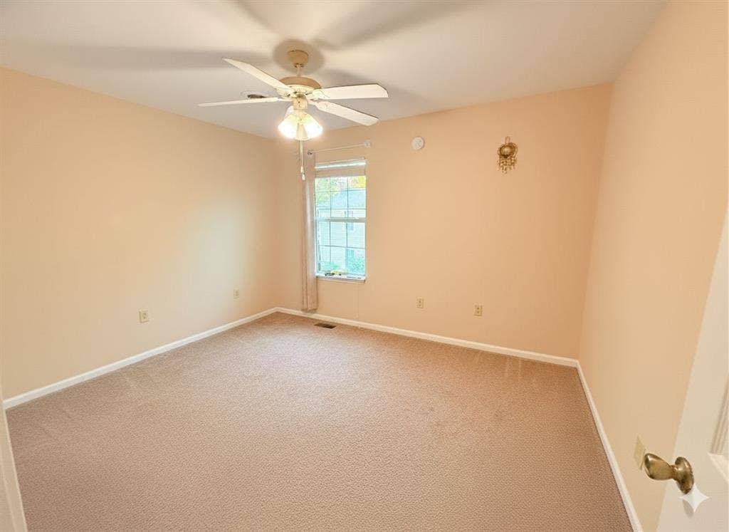 Private Bedroom for Rent