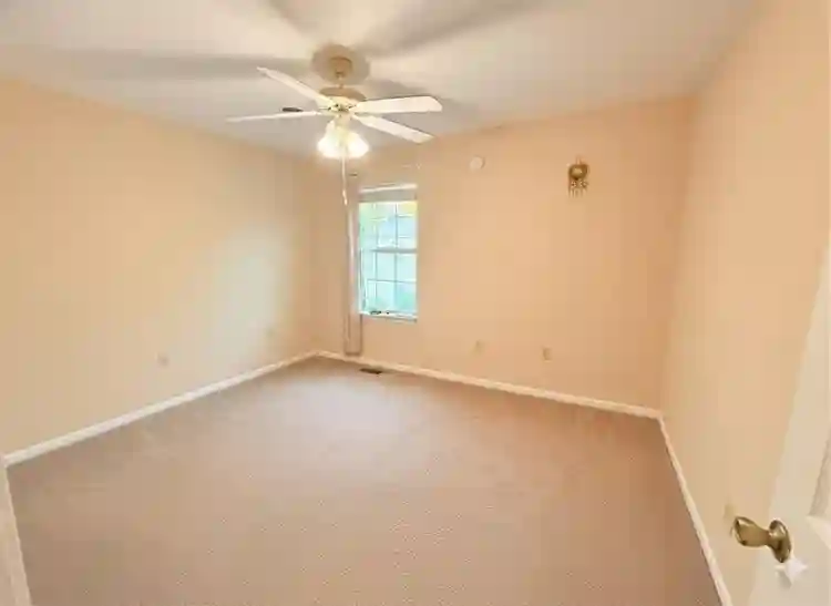 Private Bedroom for Rent