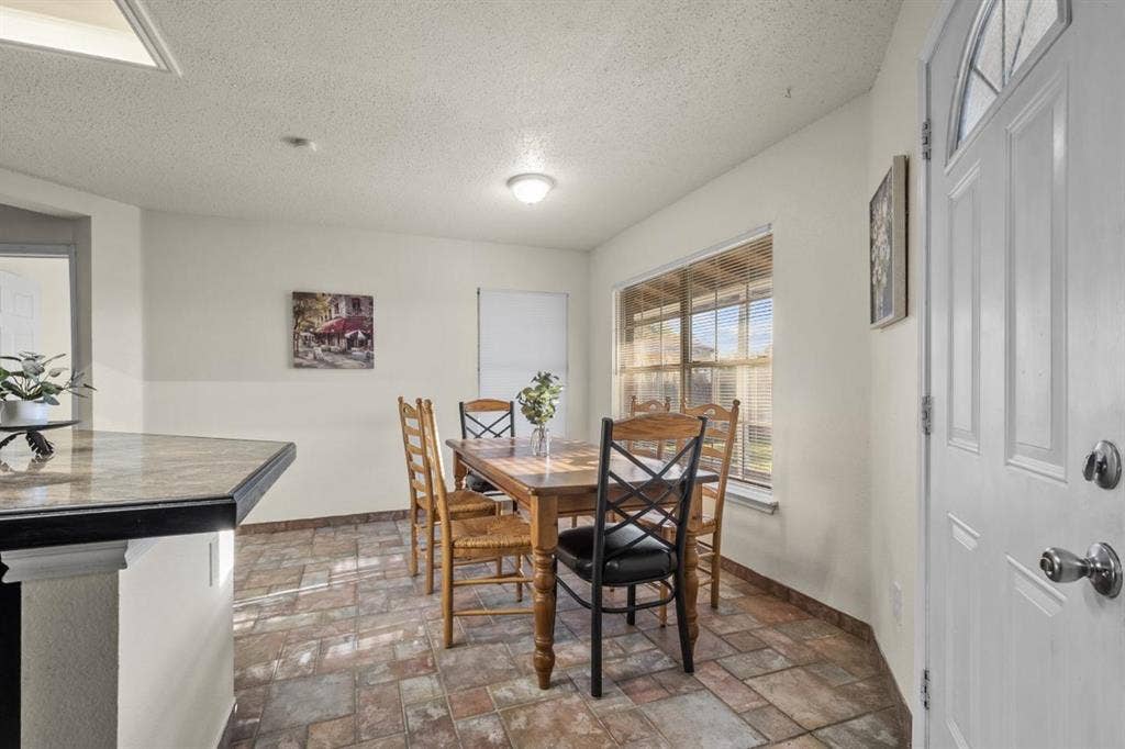 1 BR in Arlington