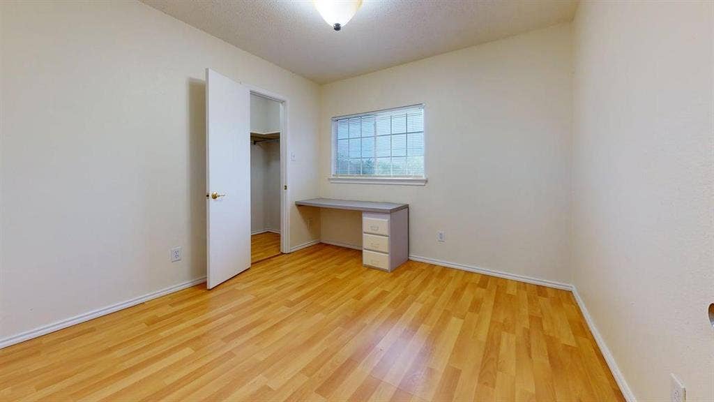 1 BR in Arlington