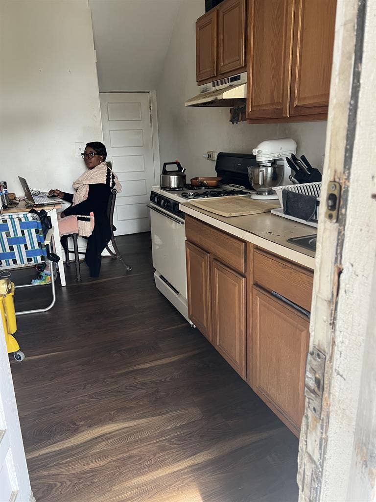 Furnished room for rent in Petworth