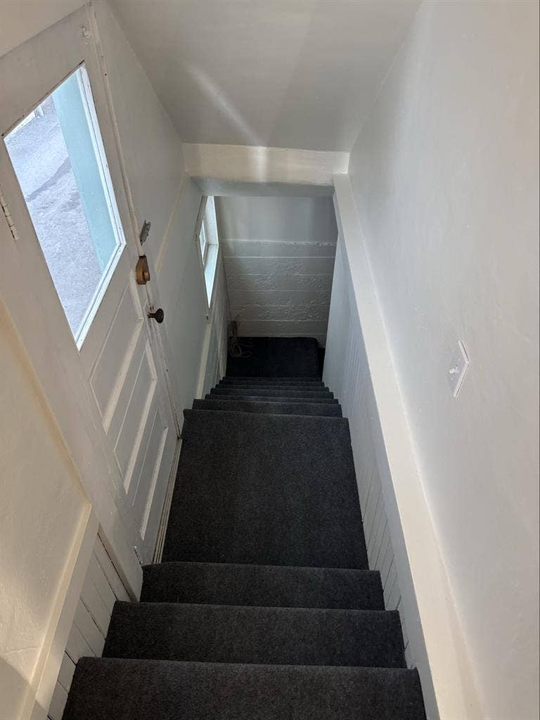 UW district room for rent!!! $