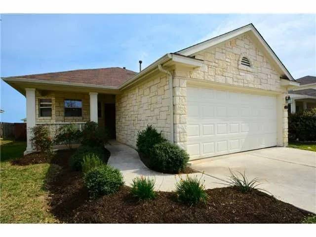 Central Austin Room Furnished Avail