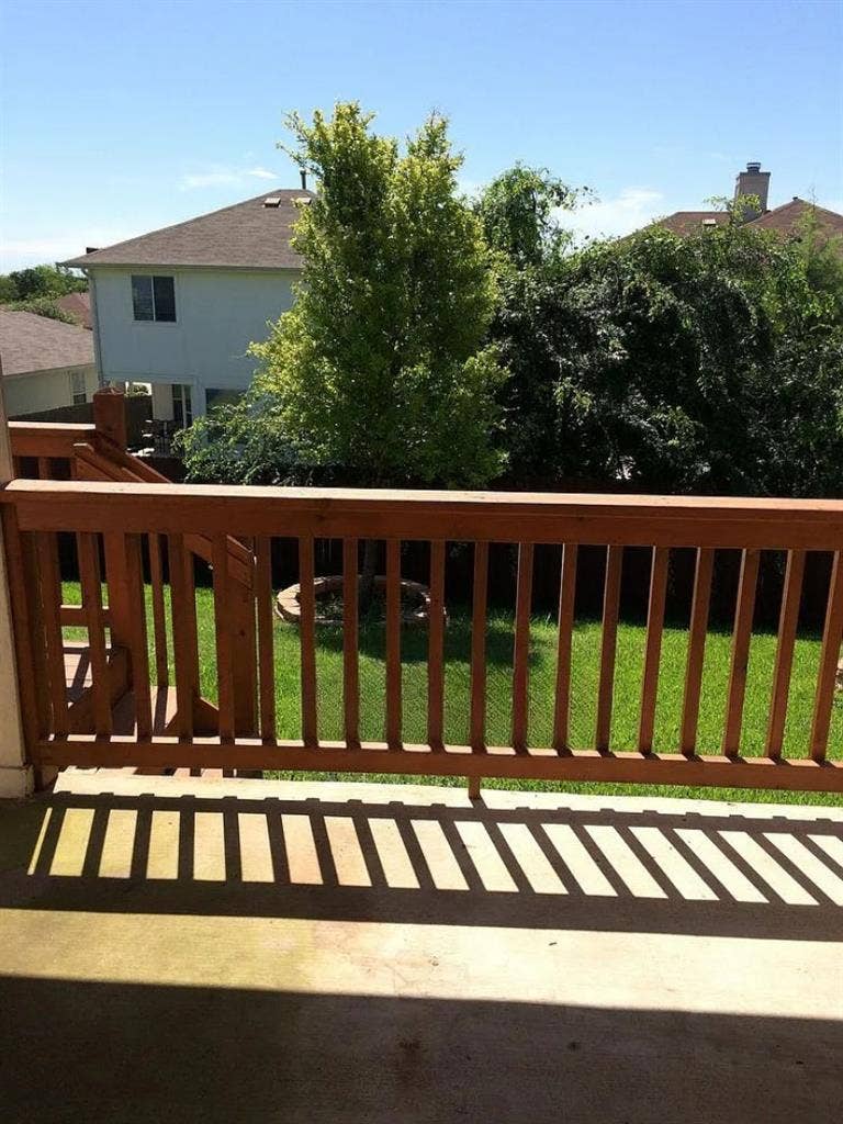 Central Austin Room Furnished Avail