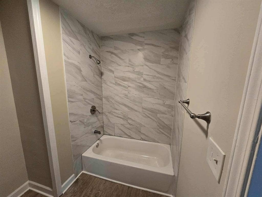 ROOMS FOR RENT – MOVE IN READY