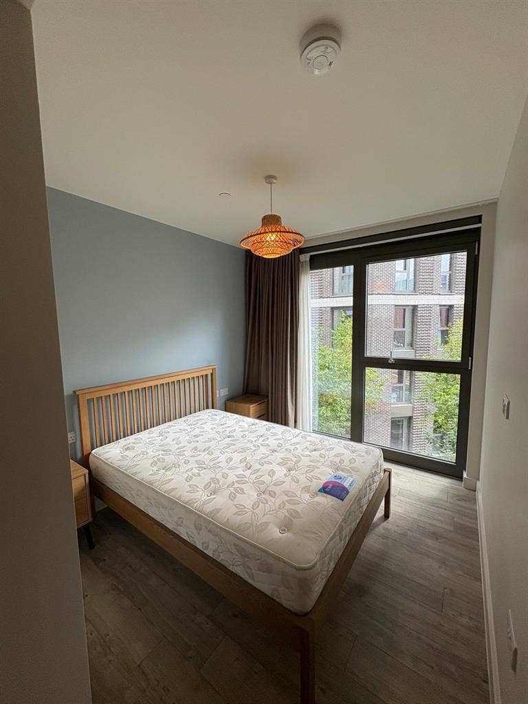 Female flatmate wanted!!!