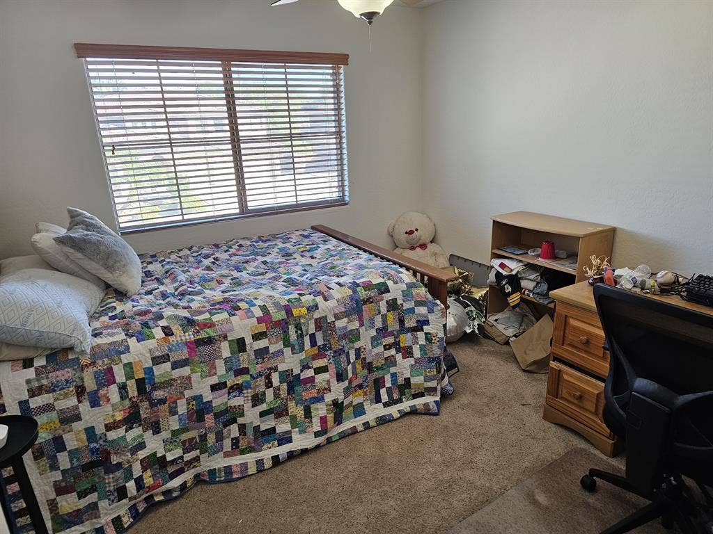 Large room in a nice Chandler home