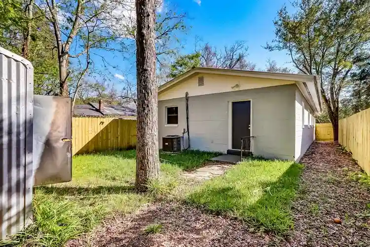 6 BR in Jacksonville