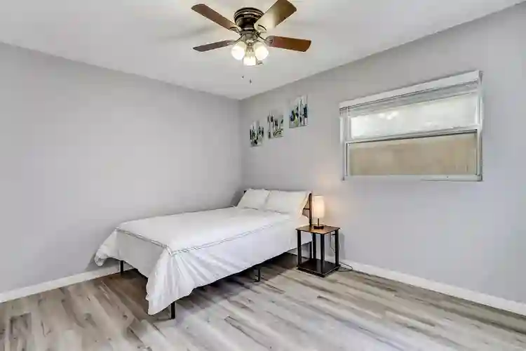 6 BR in Jacksonville