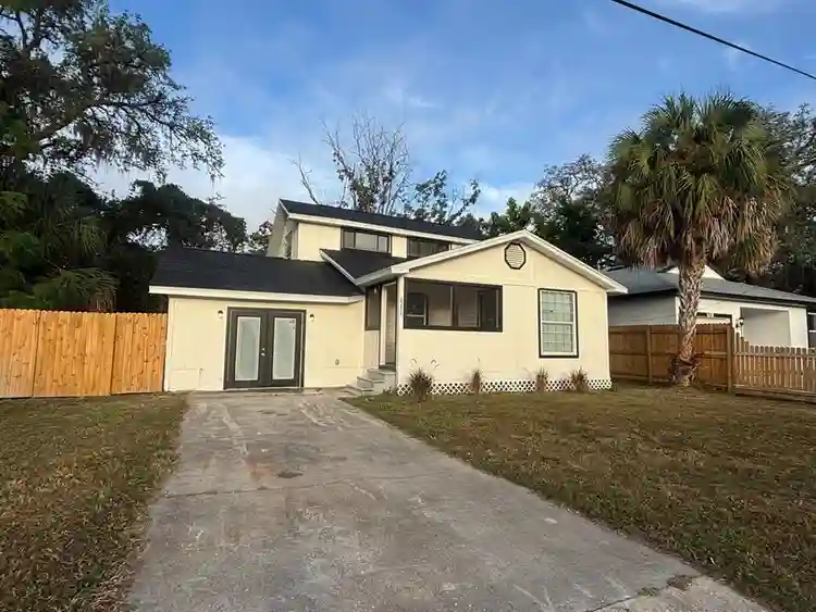 8 BR in Tampa
