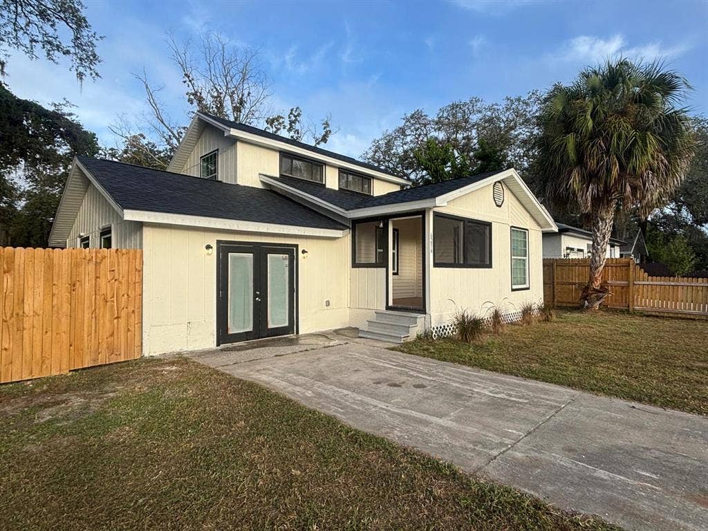 8 BR in Tampa