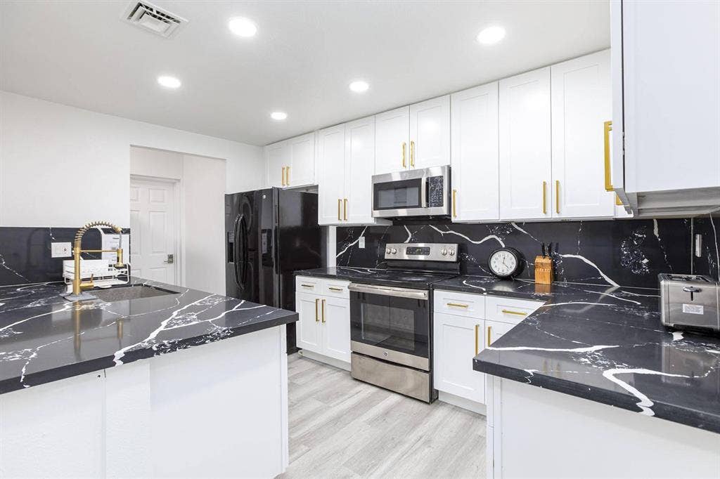 7 BR in Las Vegas