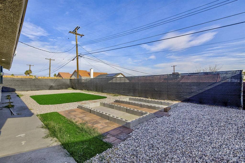 7 BR in Las Vegas
