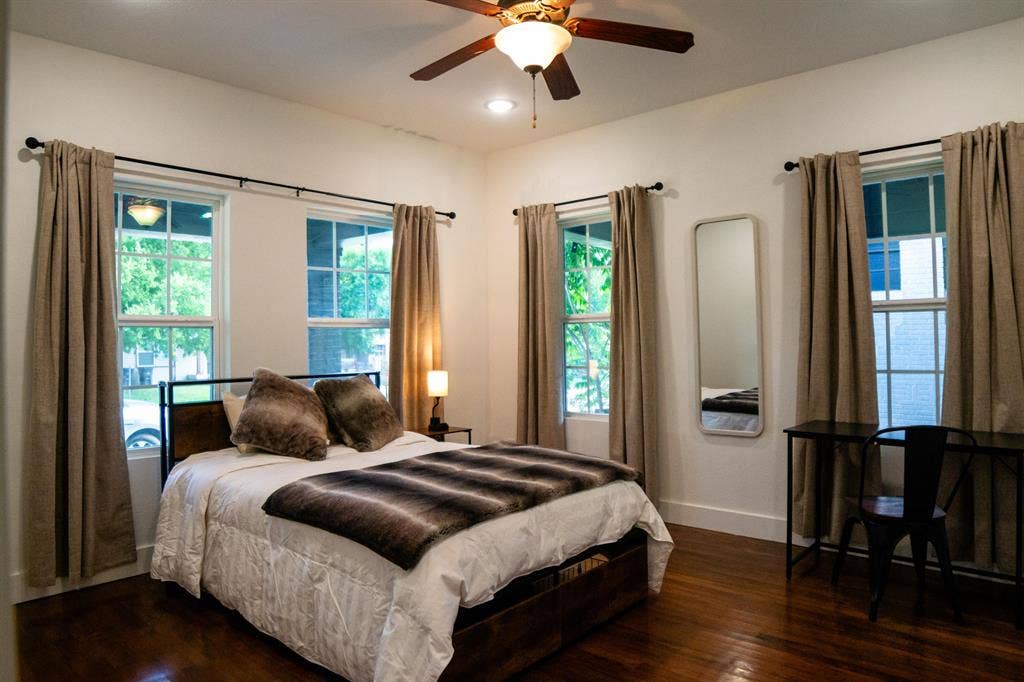 8 BR in Fort Worth