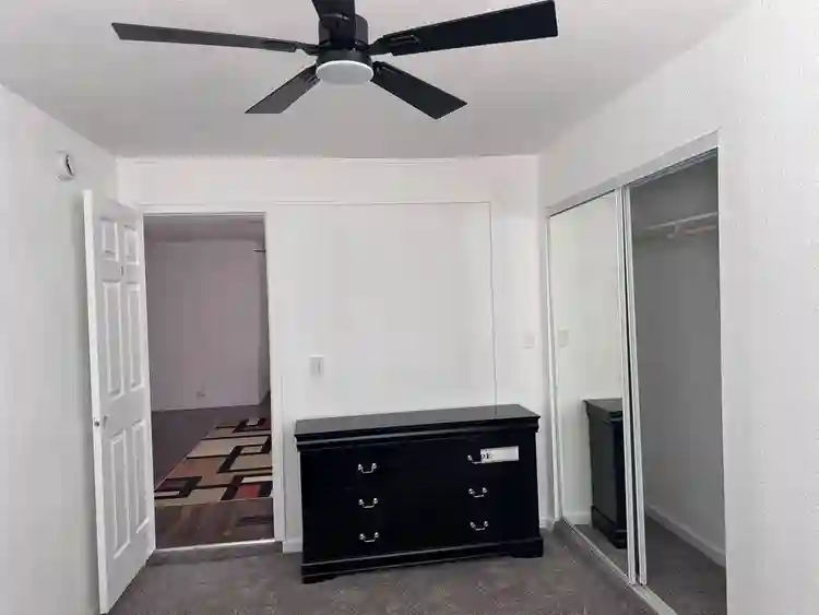 9 BR in Sacramento