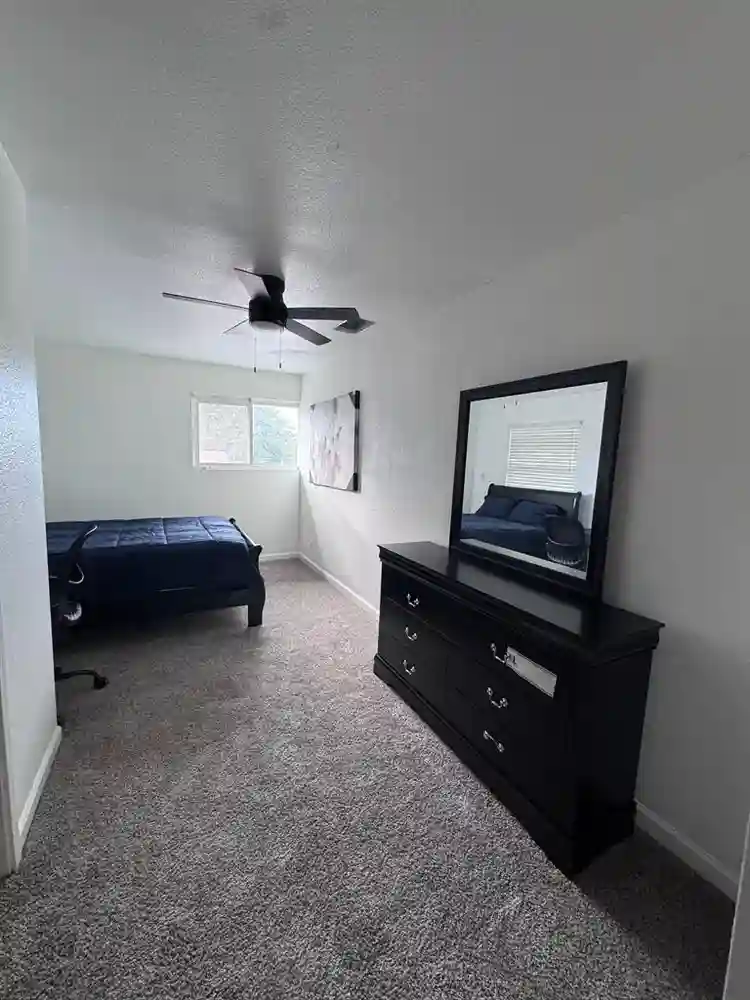 9 BR in Sacramento
