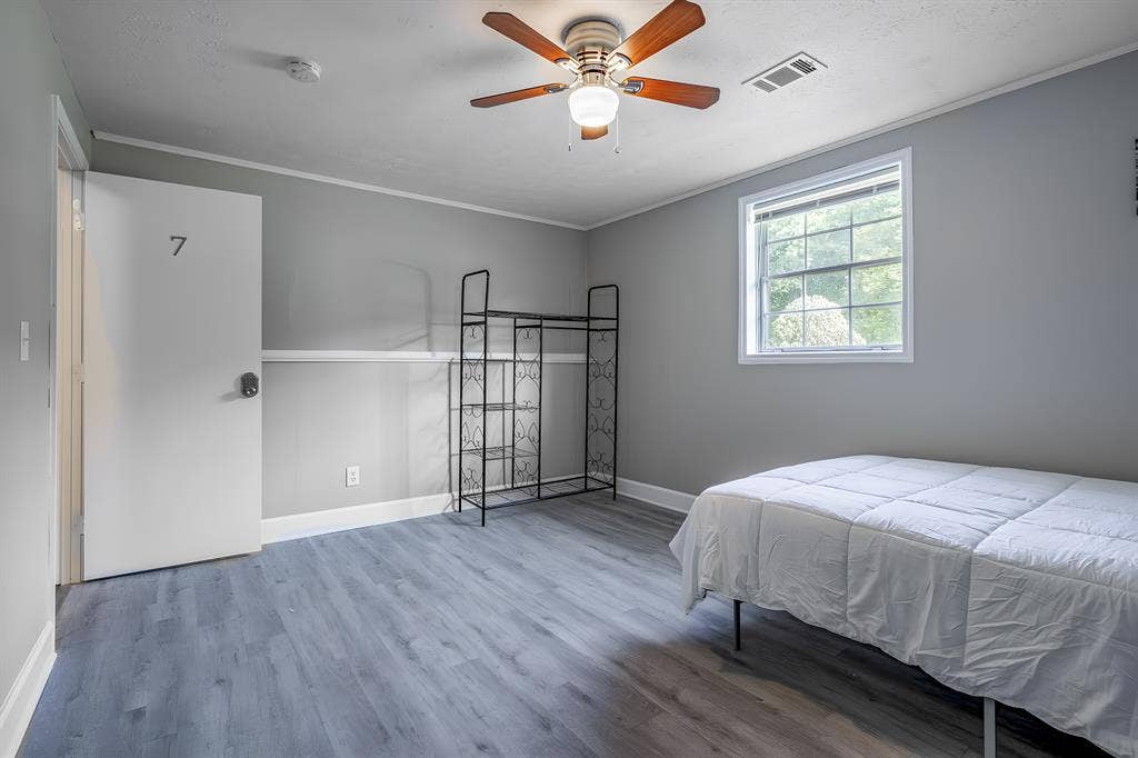 7 BR in Atlanta